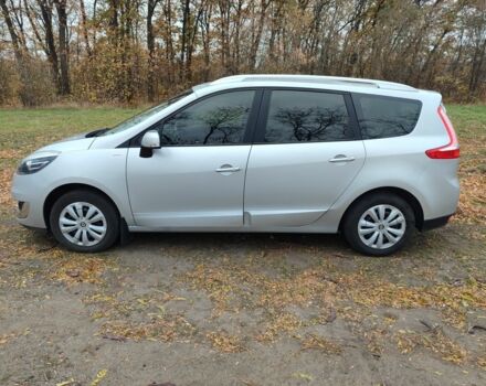 Сірий Рено Гранд Сценік, об'ємом двигуна 1.6 л та пробігом 212 тис. км за 10000 $, фото 2 на Automoto.ua