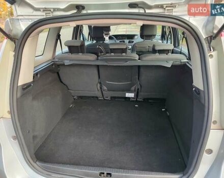 Рено Гранд Сценик 2013 в Черкассах на Automoto.ua Серый Рено Гранд Сценик, объемом двигателя 1.5 л и пробегом 254 тыс. км за 8650 $, фото 31 на Automoto.ua