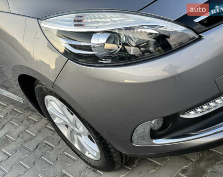 Сірий Рено Гранд Сценік, об'ємом двигуна 1.5 л та пробігом 210 тис. км за 10000 $, фото 34 на Automoto.ua