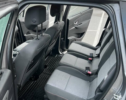 Серый Рено Гранд Сценик, объемом двигателя 1.5 л и пробегом 220 тыс. км за 8500 $, фото 15 на Automoto.ua