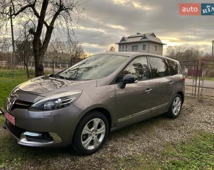 Серый Рено Гранд Сценик, объемом двигателя 1.2 л и пробегом 237 тыс. км за 7799 $, фото 2 на Automoto.ua