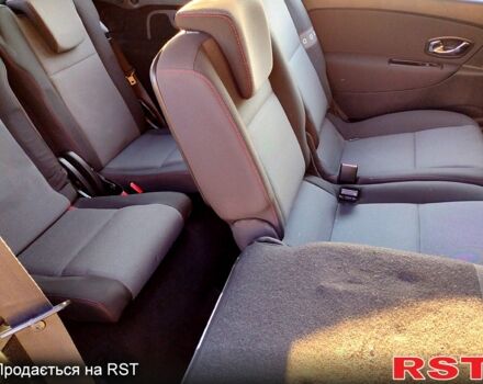 Серый Рено Гранд Сценик, объемом двигателя 1.5 л и пробегом 220 тыс. км за 9000 $, фото 7 на Automoto.ua