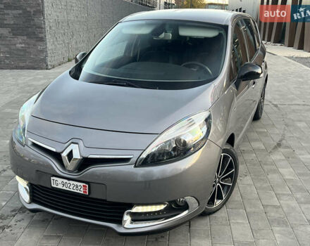 Серый Рено Гранд Сценик, объемом двигателя 0 л и пробегом 207 тыс. км за 10999 $, фото 5 на Automoto.ua