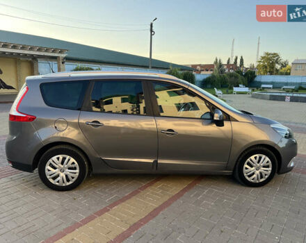 Серый Рено Гранд Сценик, объемом двигателя 1.6 л и пробегом 203 тыс. км за 8990 $, фото 9 на Automoto.ua