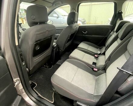 Сірий Рено Гранд Сценік, об'ємом двигуна 1.6 л та пробігом 251 тис. км за 9200 $, фото 6 на Automoto.ua