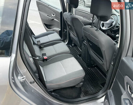 Серый Рено Гранд Сценик, объемом двигателя 1.5 л и пробегом 220 тыс. км за 8500 $, фото 12 на Automoto.ua