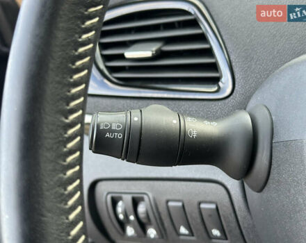 Серый Рено Гранд Сценик, объемом двигателя 1.6 л и пробегом 229 тыс. км за 10650 $, фото 61 на Automoto.ua