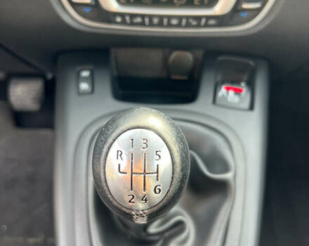 Серый Рено Гранд Сценик, объемом двигателя 1.6 л и пробегом 212 тыс. км за 8778 $, фото 21 на Automoto.ua