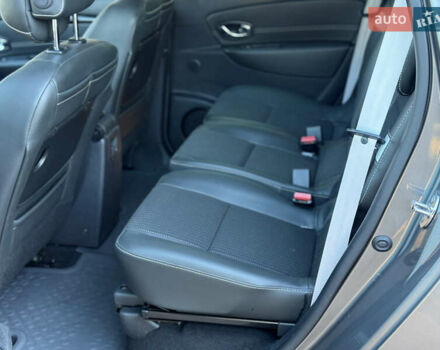 Рено Гранд Сценик 2013 в Стрые на Automoto.ua Серый Рено Гранд Сценик, объемом двигателя 1.6 л и пробегом 229 тыс. км за 9750 $, фото 47 на Automoto.ua