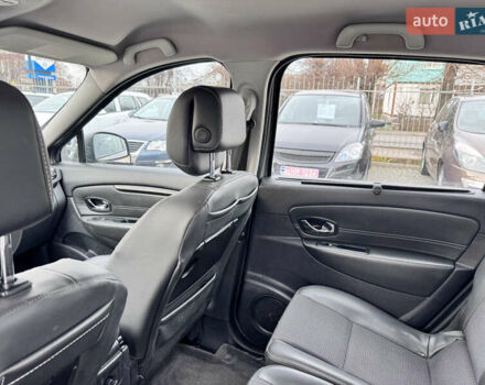 Серый Рено Гранд Сценик, объемом двигателя 1.5 л и пробегом 282 тыс. км за 9500 $, фото 18 на Automoto.ua