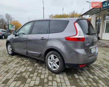 Сірий Рено Гранд Сценік, об'ємом двигуна 1.46 л та пробігом 217 тис. км за 8500 $, фото 8 на Automoto.ua