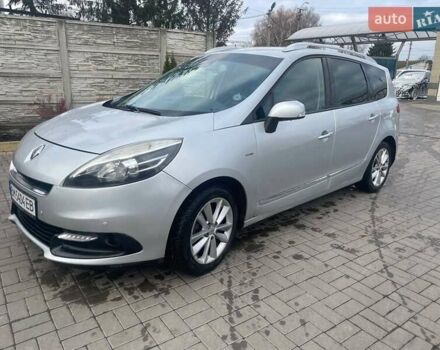 Серый Рено Гранд Сценик, объемом двигателя 1.5 л и пробегом 239 тыс. км за 8300 $, фото 1 на Automoto.ua