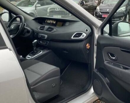 Серый Рено Гранд Сценик, объемом двигателя 1.5 л и пробегом 207 тыс. км за 9300 $, фото 13 на Automoto.ua