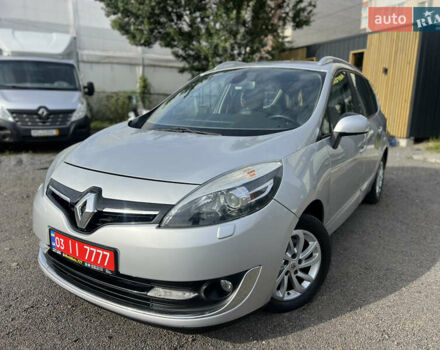 Серый Рено Гранд Сценик, объемом двигателя 1.6 л и пробегом 212 тыс. км за 8778 $, фото 3 на Automoto.ua