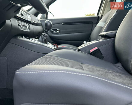 Серый Рено Гранд Сценик, объемом двигателя 1.6 л и пробегом 229 тыс. км за 10650 $, фото 56 на Automoto.ua