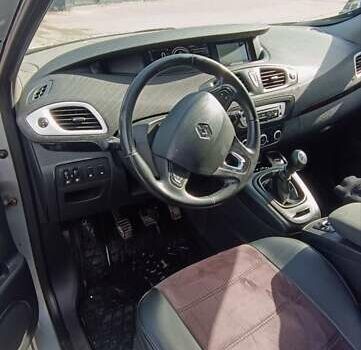 Рено Гранд Сценик 2013 в Львове на Automoto.ua Серый Рено Гранд Сценик, объемом двигателя 1.46 л и пробегом 212 тыс. км за 8649 $, фото 15 на Automoto.ua
