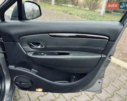 Сірий Рено Гранд Сценік, об'ємом двигуна 1.6 л та пробігом 280 тис. км за 9400 $, фото 34 на Automoto.ua