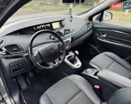 Сірий Рено Гранд Сценік, об'ємом двигуна 1.6 л та пробігом 280 тис. км за 9400 $, фото 31 на Automoto.ua