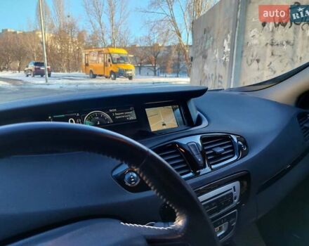 Серый Рено Гранд Сценик, объемом двигателя 1.6 л и пробегом 150 тыс. км за 10000 $, фото 5 на Automoto.ua