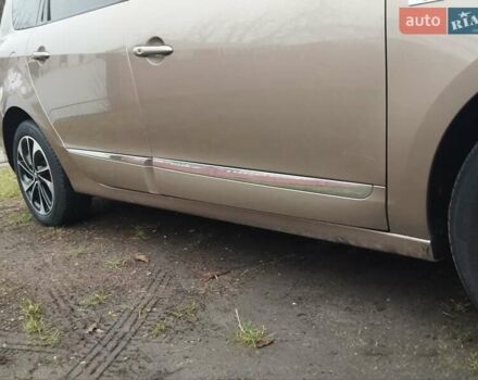 Серый Рено Гранд Сценик, объемом двигателя 1.5 л и пробегом 205 тыс. км за 10400 $, фото 18 на Automoto.ua