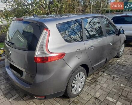 Серый Рено Гранд Сценик, объемом двигателя 1.5 л и пробегом 278 тыс. км за 8200 $, фото 2 на Automoto.ua