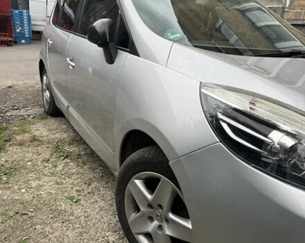 Серый Рено Гранд Сценик, объемом двигателя 1.46 л и пробегом 220 тыс. км за 9500 $, фото 1 на Automoto.ua