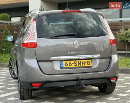 Серый Рено Гранд Сценик, объемом двигателя 1.6 л и пробегом 224 тыс. км за 10550 $, фото 31 на Automoto.ua