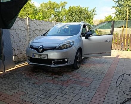 Серый Рено Гранд Сценик, объемом двигателя 1.6 л и пробегом 242 тыс. км за 9800 $, фото 1 на Automoto.ua