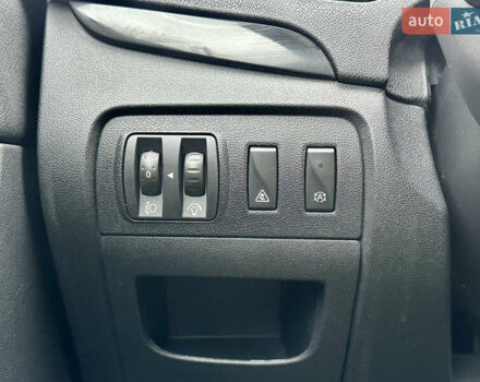 Серый Рено Гранд Сценик, объемом двигателя 0 л и пробегом 213 тыс. км за 10400 $, фото 12 на Automoto.ua