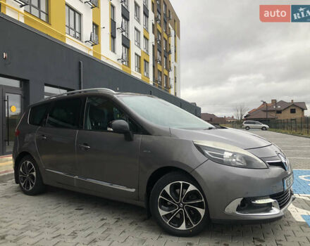 Серый Рено Гранд Сценик, объемом двигателя 1.6 л и пробегом 240 тыс. км за 9999 $, фото 11 на Automoto.ua