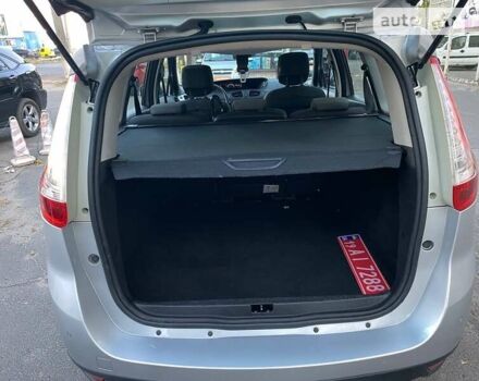 Серый Рено Гранд Сценик, объемом двигателя 1.5 л и пробегом 167 тыс. км за 10400 $, фото 9 на Automoto.ua