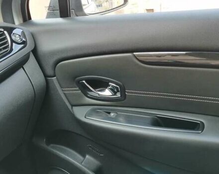 Серый Рено Гранд Сценик, объемом двигателя 1.5 л и пробегом 260 тыс. км за 9900 $, фото 42 на Automoto.ua