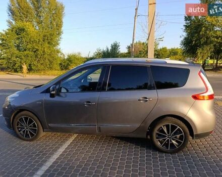 Серый Рено Гранд Сценик, объемом двигателя 1.46 л и пробегом 257 тыс. км за 10300 $, фото 6 на Automoto.ua