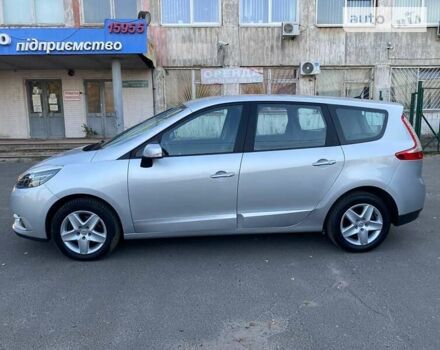 Серый Рено Гранд Сценик, объемом двигателя 1.5 л и пробегом 167 тыс. км за 10400 $, фото 3 на Automoto.ua