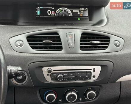 Сірий Рено Гранд Сценік, об'ємом двигуна 1.46 л та пробігом 202 тис. км за 9600 $, фото 12 на Automoto.ua