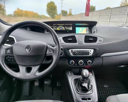 Сірий Рено Гранд Сценік, об'ємом двигуна 1.5 л та пробігом 235 тис. км за 9650 $, фото 13 на Automoto.ua