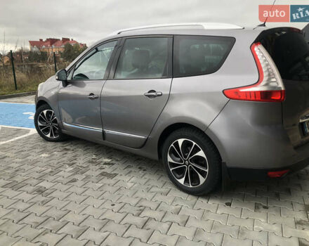 Серый Рено Гранд Сценик, объемом двигателя 1.6 л и пробегом 240 тыс. км за 9999 $, фото 7 на Automoto.ua