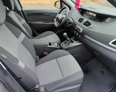 Сірий Рено Гранд Сценік, об'ємом двигуна 1.5 л та пробігом 235 тис. км за 9650 $, фото 16 на Automoto.ua