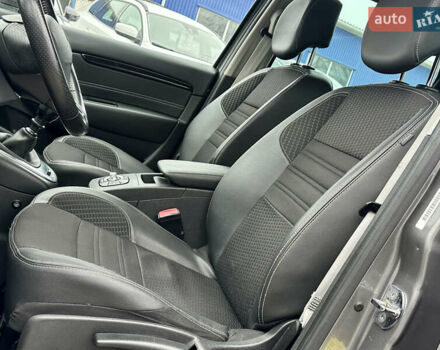 Серый Рено Гранд Сценик, объемом двигателя 0 л и пробегом 213 тыс. км за 10400 $, фото 13 на Automoto.ua