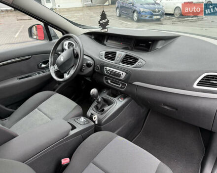 Серый Рено Гранд Сценик, объемом двигателя 1.6 л и пробегом 219 тыс. км за 10600 $, фото 20 на Automoto.ua