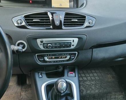 Серый Рено Гранд Сценик, объемом двигателя 1.5 л и пробегом 260 тыс. км за 9900 $, фото 15 на Automoto.ua