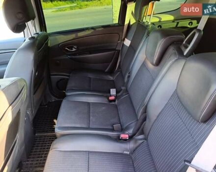 Серый Рено Гранд Сценик, объемом двигателя 1.46 л и пробегом 257 тыс. км за 10300 $, фото 11 на Automoto.ua