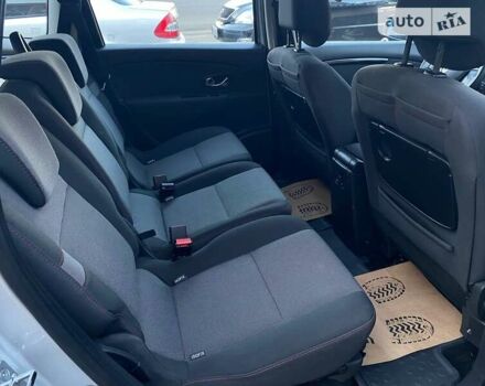 Серый Рено Гранд Сценик, объемом двигателя 1.5 л и пробегом 167 тыс. км за 10400 $, фото 37 на Automoto.ua