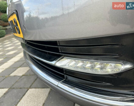 Серый Рено Гранд Сценик, объемом двигателя 1.6 л и пробегом 224 тыс. км за 10550 $, фото 15 на Automoto.ua