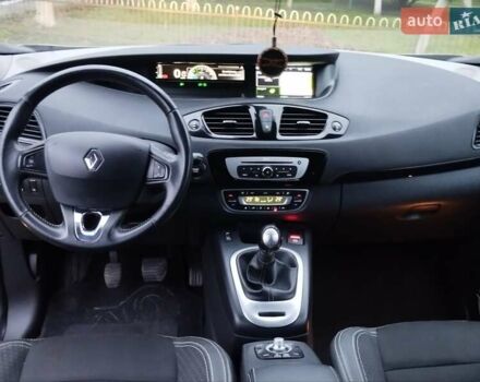 Серый Рено Гранд Сценик, объемом двигателя 1.5 л и пробегом 205 тыс. км за 10400 $, фото 11 на Automoto.ua