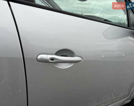 Сірий Рено Гранд Сценік, об'ємом двигуна 1.6 л та пробігом 209 тис. км за 8750 $, фото 19 на Automoto.ua