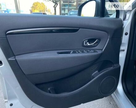 Серый Рено Гранд Сценик, объемом двигателя 1.5 л и пробегом 167 тыс. км за 10400 $, фото 20 на Automoto.ua