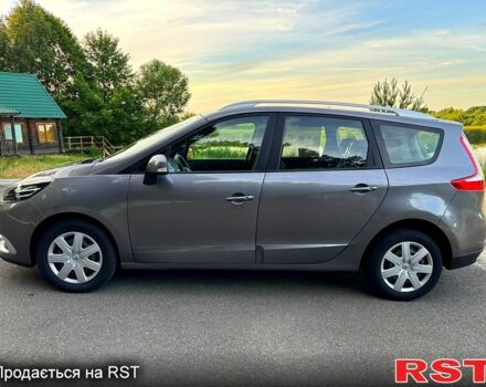 Серый Рено Гранд Сценик, объемом двигателя 1.5 л и пробегом 230 тыс. км за 9800 $, фото 2 на Automoto.ua