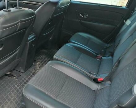 Серый Рено Гранд Сценик, объемом двигателя 1.5 л и пробегом 260 тыс. км за 9900 $, фото 9 на Automoto.ua