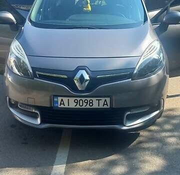 Серый Рено Гранд Сценик, объемом двигателя 1.46 л и пробегом 201 тыс. км за 9900 $, фото 7 на Automoto.ua
